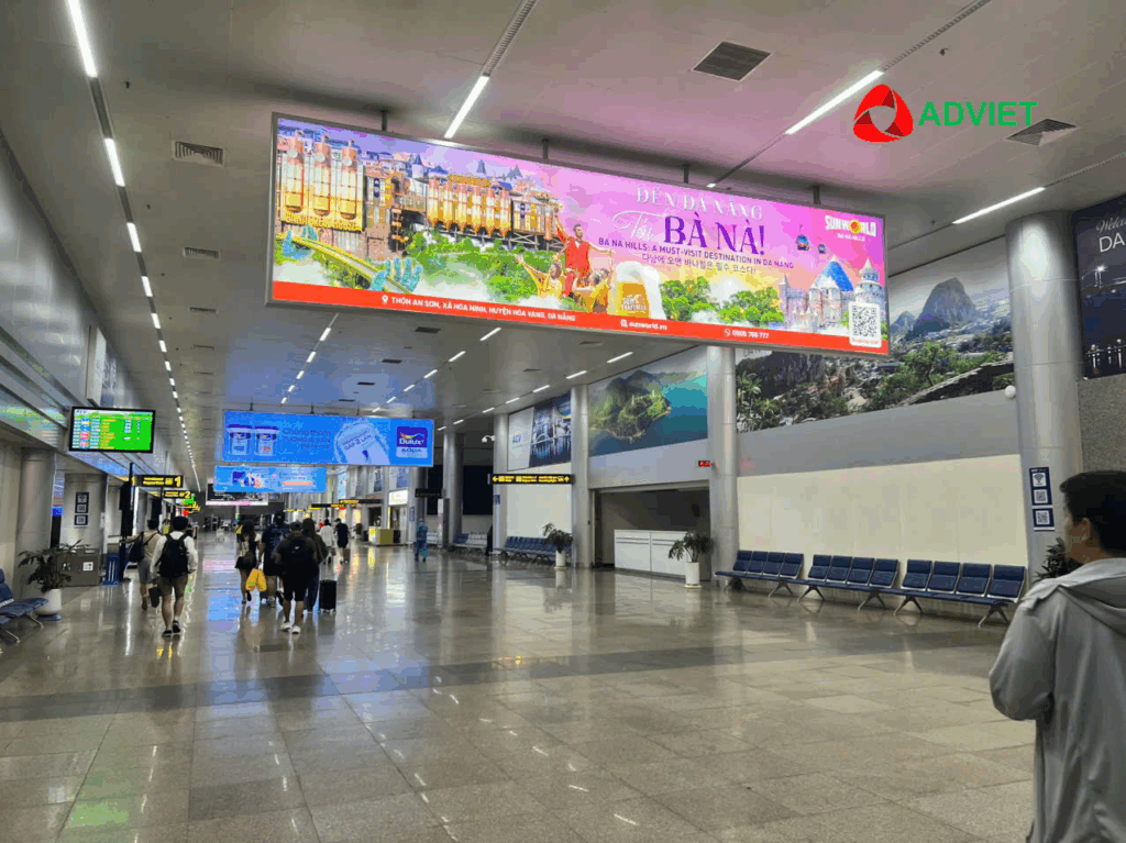 Thương hiệu bứt phá nhờ quảng cáo sân bay mùa Tết.