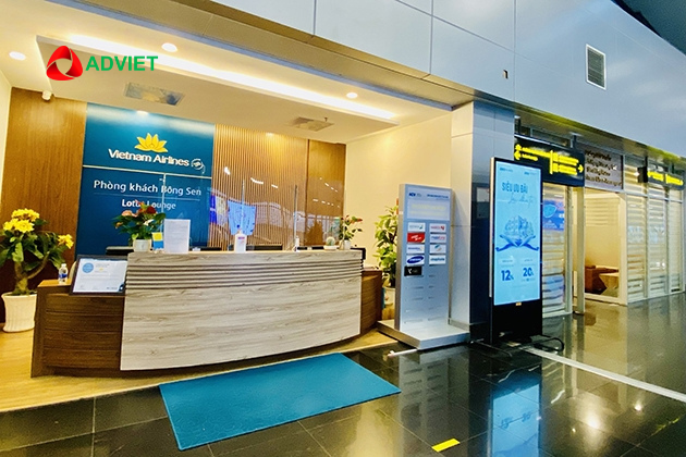 Quảng cáo sân bay tại phòng chờ thương gia tạo trải nghiệm thương hiệu cao cấp theo xu hướng marketing hiện đại