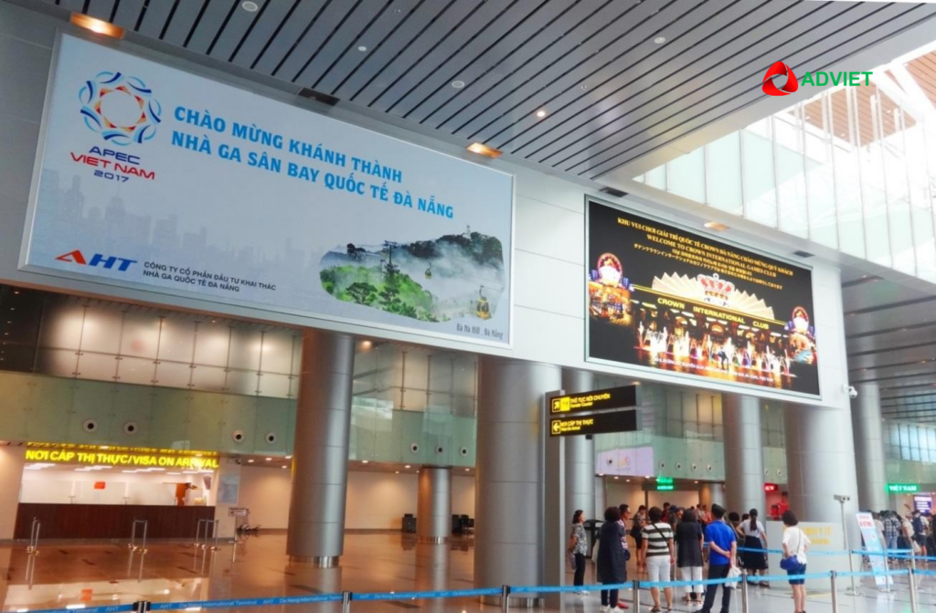 Quảng cáo khu vực thương mại (ăn uống, mua sắm)