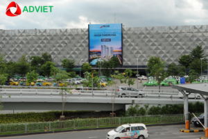 Một Billboard Quảng cáo ngoài trời tại sân bay Quốc tế Tân Sơn Nhất
