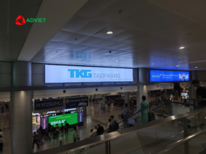 Xu hướng marketing 2026 cho thấy quảng cáo sân bay phát triển theo hướng cá nhân hóa và ứng dụng công nghệ